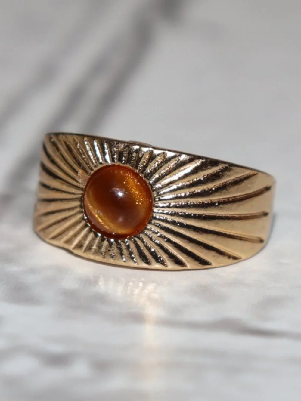 ✨ NWOT Gold Sunburst Tiger’s Eye Ring • Size 9 ✨